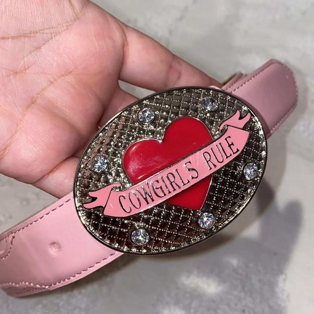 Nocona girl’s leather belt. NEW 30.5”